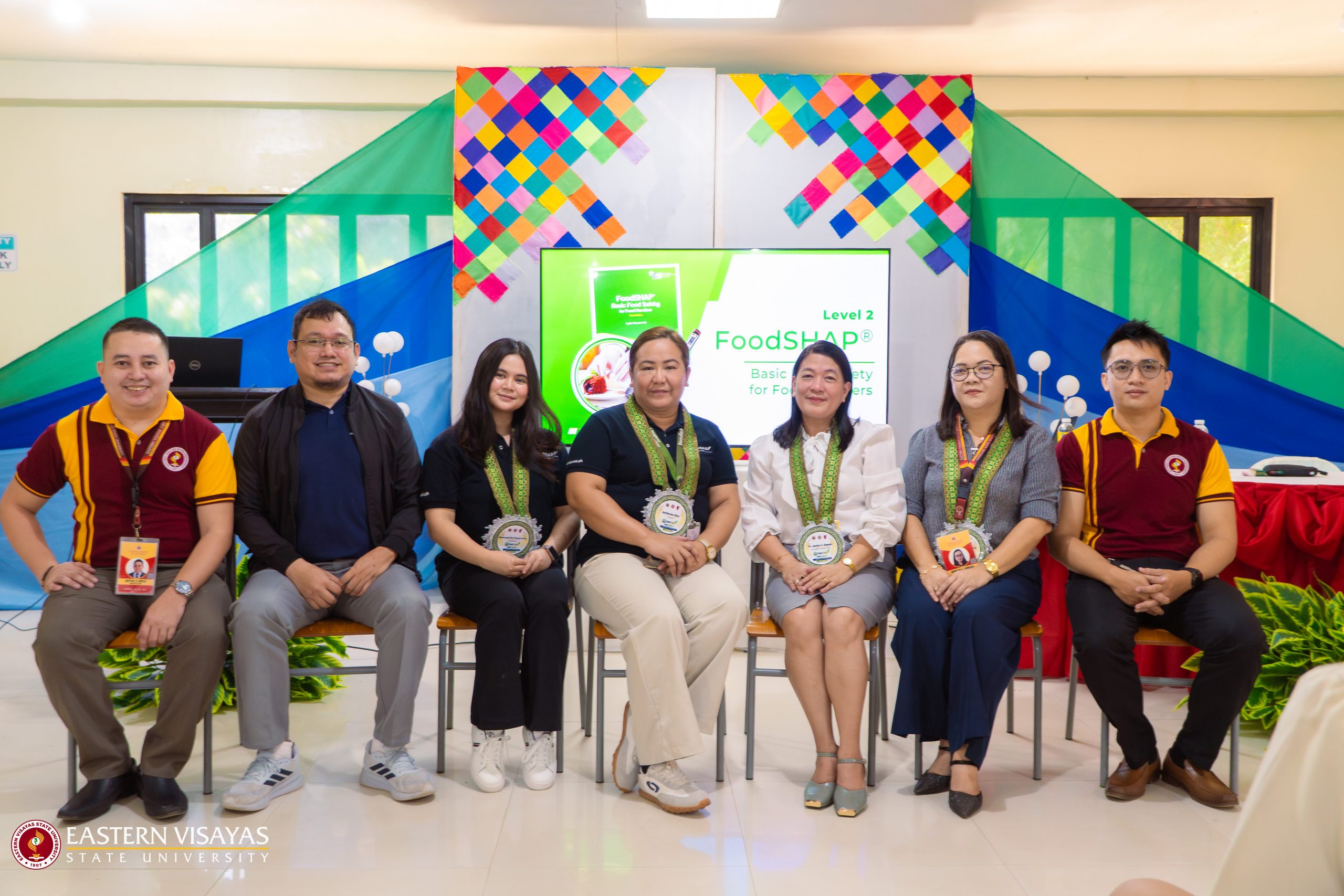 BSHM studes participate in FoodSHAP basic food safety training